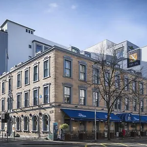 https://ten-square.belfasthotelsireland.com